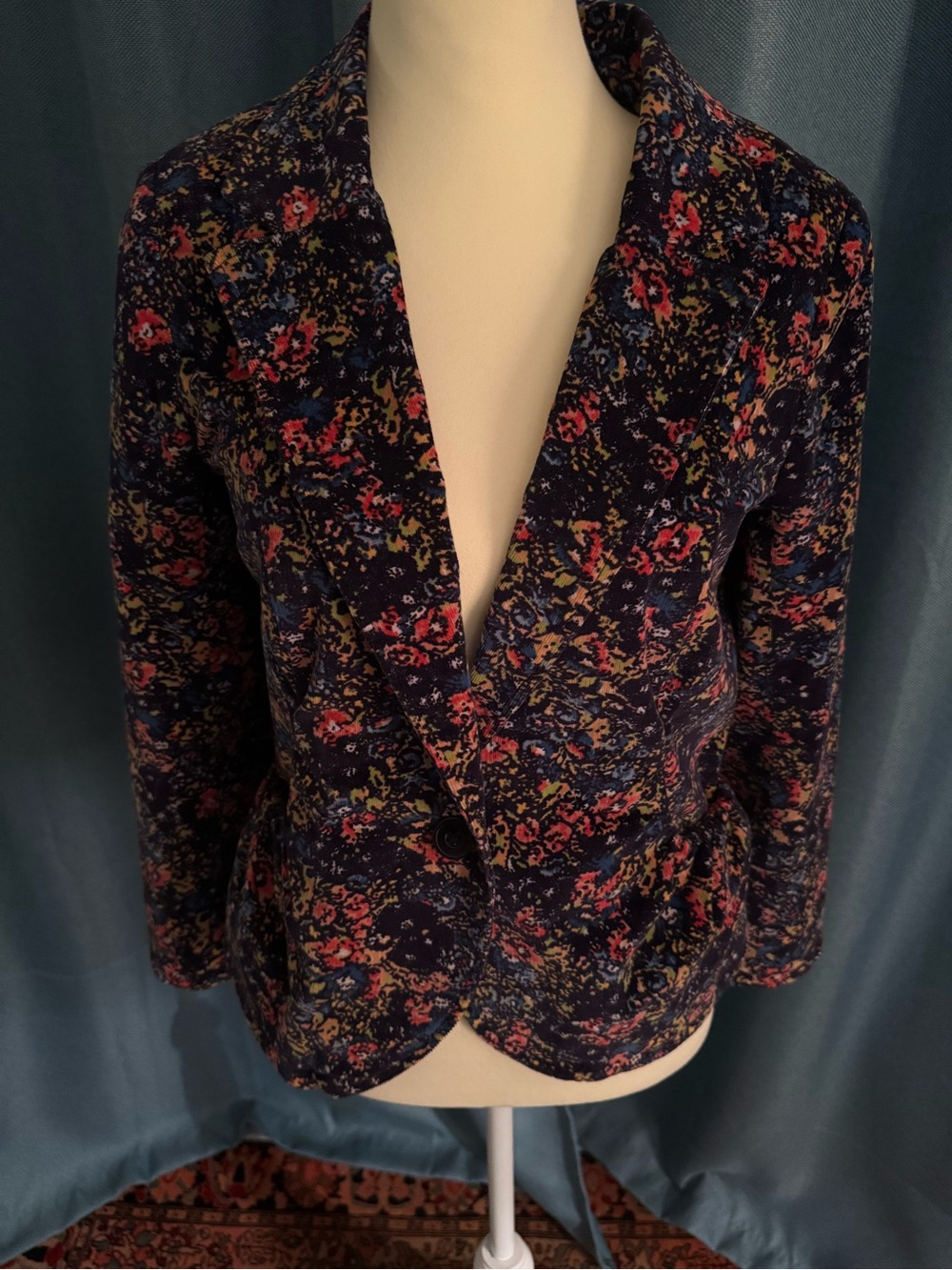 Cartonnier (Anthropologie) Navy Floral Velvet Blazer with 3/4 Sleeves